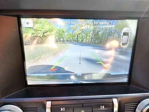 Used 2018 Ford Mustang Premium image 39