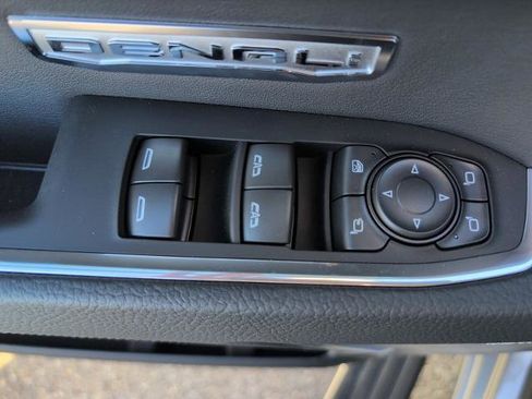 New 2025 GMC Sierra 1500 Denali image 19