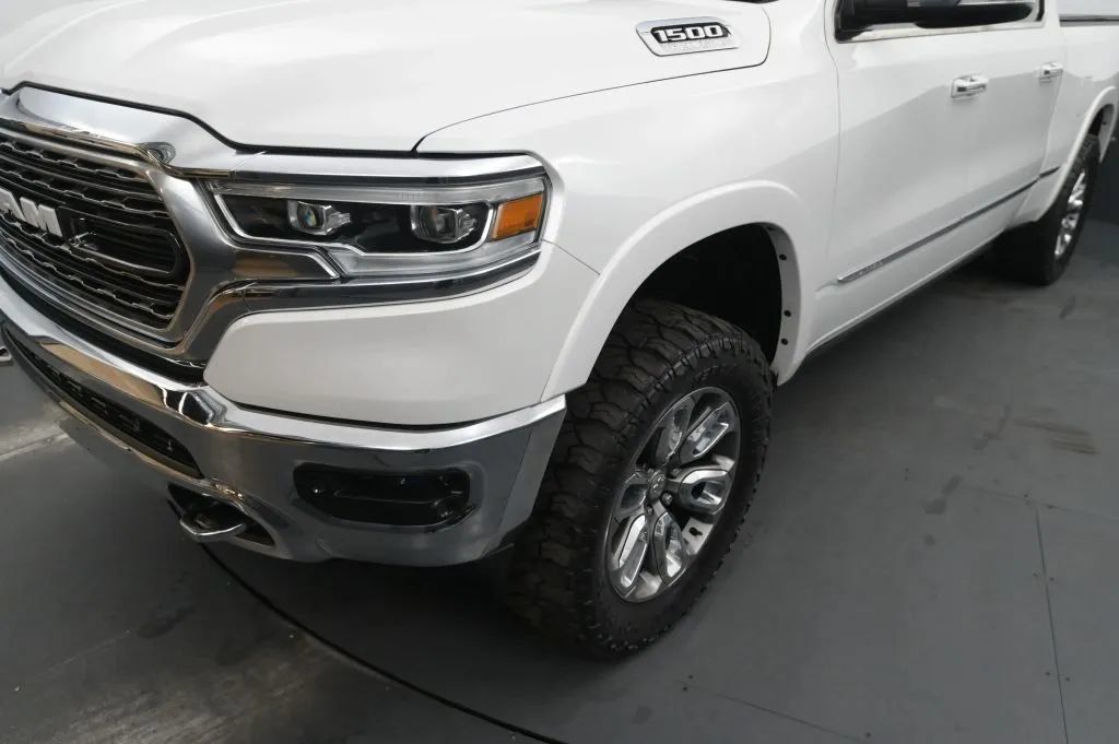 Used 2019 RAM 1500 Limited AWD/4WD image 10