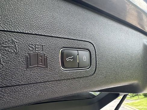 Used 2022 Lincoln Aviator Reserve w/ Equipment Group 201A image 14