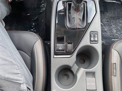 Used 2025 Subaru Crosstrek 2.5i Limited w/ Popular Package #3A image 16