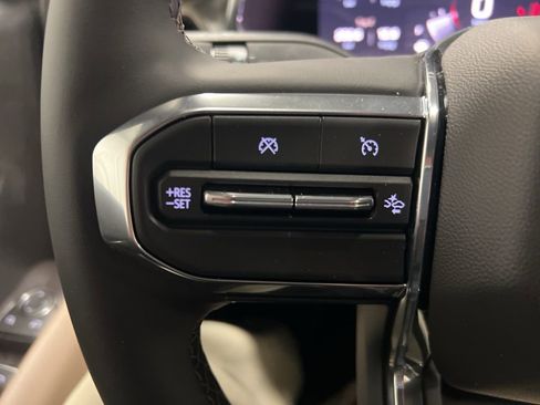 New 2026 GMC Canyon Denali image 14