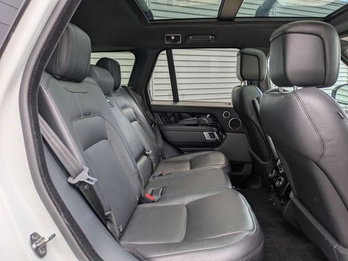 Used 2018 Land Rover Range Rover HSE image 30