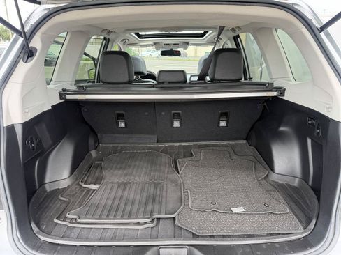 Used 2014 Subaru Forester 2.5i Touring AWD/4WD image 16