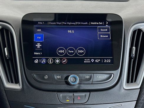 Used 2023 Chevrolet Malibu LT image 14