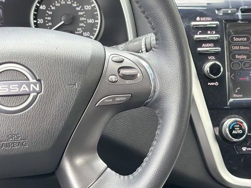 Used 2023 Nissan Murano SV FWD image 9