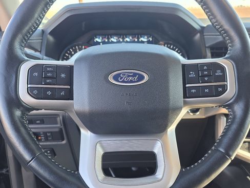 Used 2022 Ford Expedition Max XLT image 24