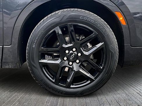 Used 2021 Chevrolet Blazer Premier w/ Driver Confidence II Package image 9