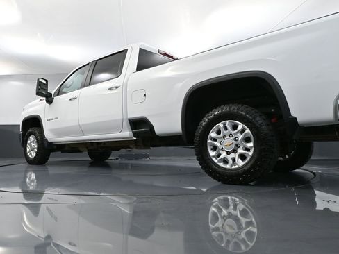 Used 2024 Chevrolet Silverado 3500 LT image 50