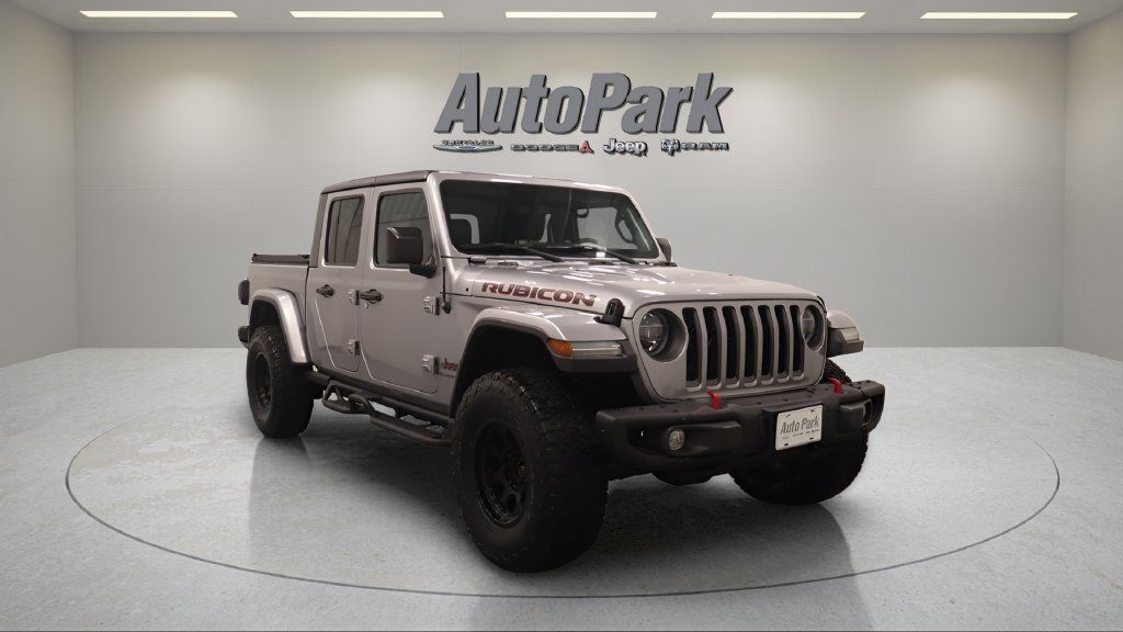 Used 2020 Jeep Gladiator Rubicon w/ Dual Top Group AWD/4WD image 3