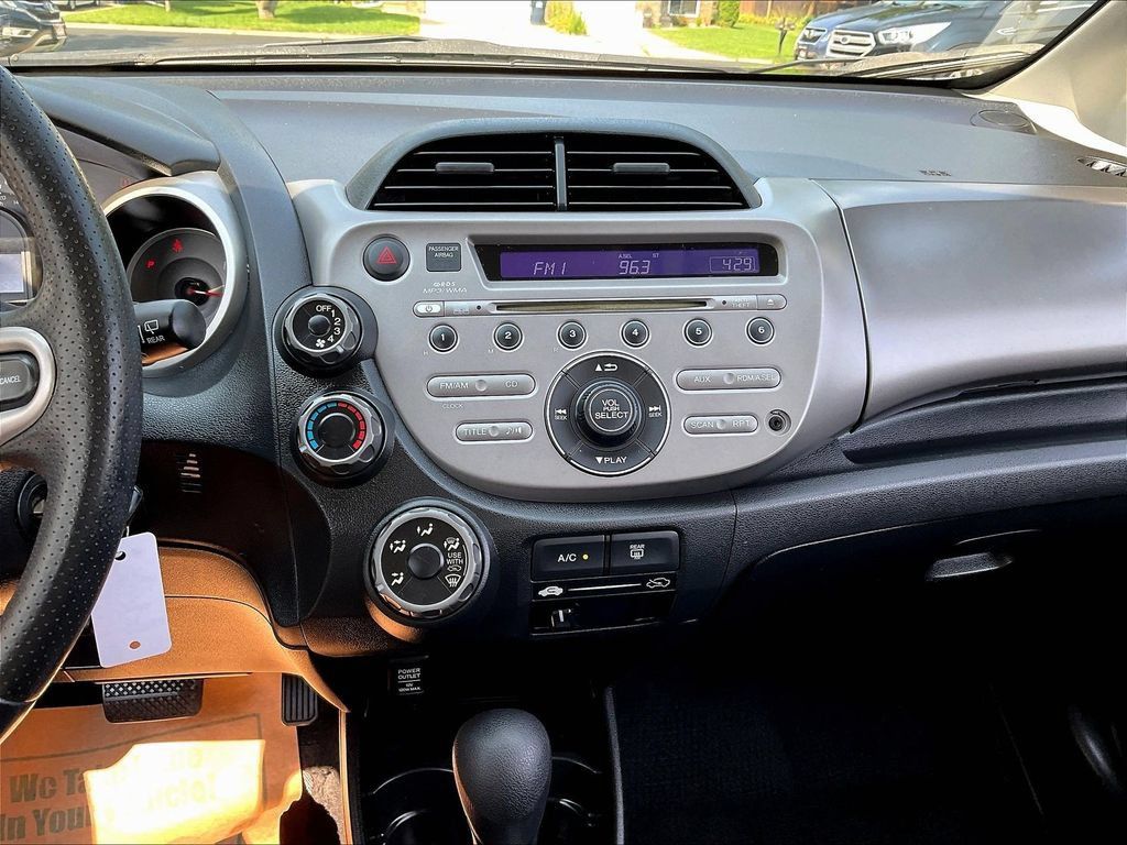 Used 2009 Honda Fit Sport image 12