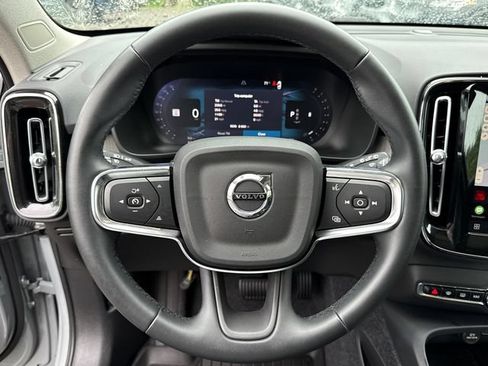 Used 2026 Volvo XC40 B5 Plus AWD/4WD image 22