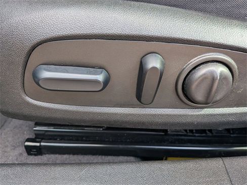 Used 2023 Chevrolet Malibu LT image 13