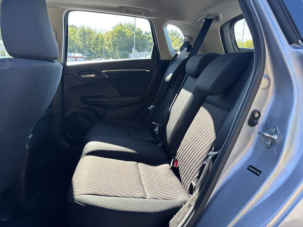 Used 2020 Honda Fit EX image 27
