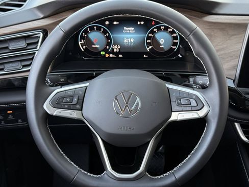New 2026 Volkswagen Atlas SE image 12