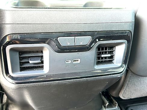 Used 2024 GMC Sierra 2500 AT4X AWD/4WD image 20
