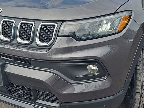 Used 2024 Jeep Compass Latitude AWD/4WD image 33