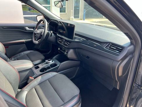 Used 2023 Ford Escape ST-Line w/ Tech Pack #1 image 13