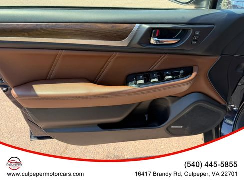 Used 2018 Subaru Outback 3.6R Touring AWD/4WD image 9
