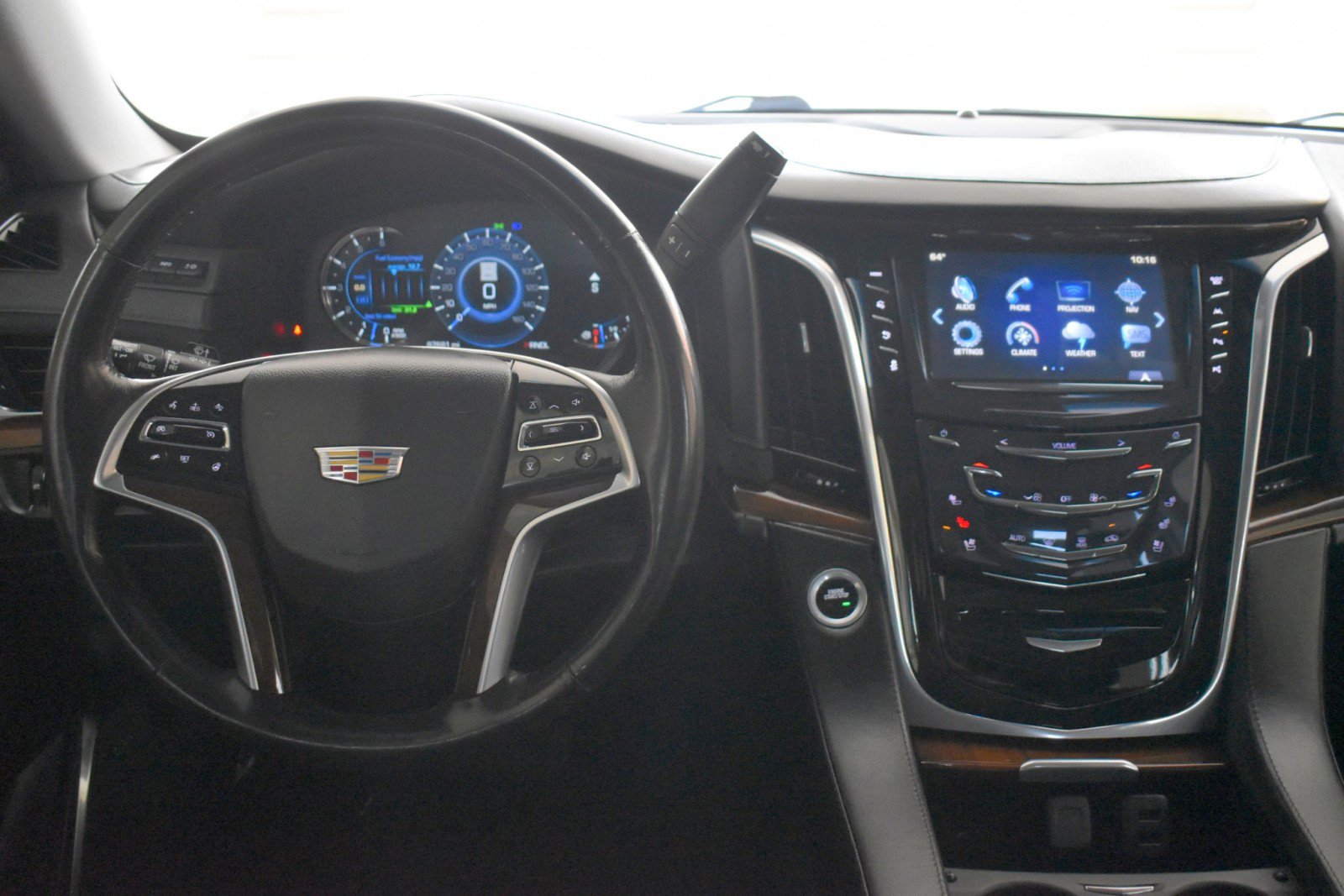Used 2018 Cadillac Escalade Luxury AWD/4WD image 10