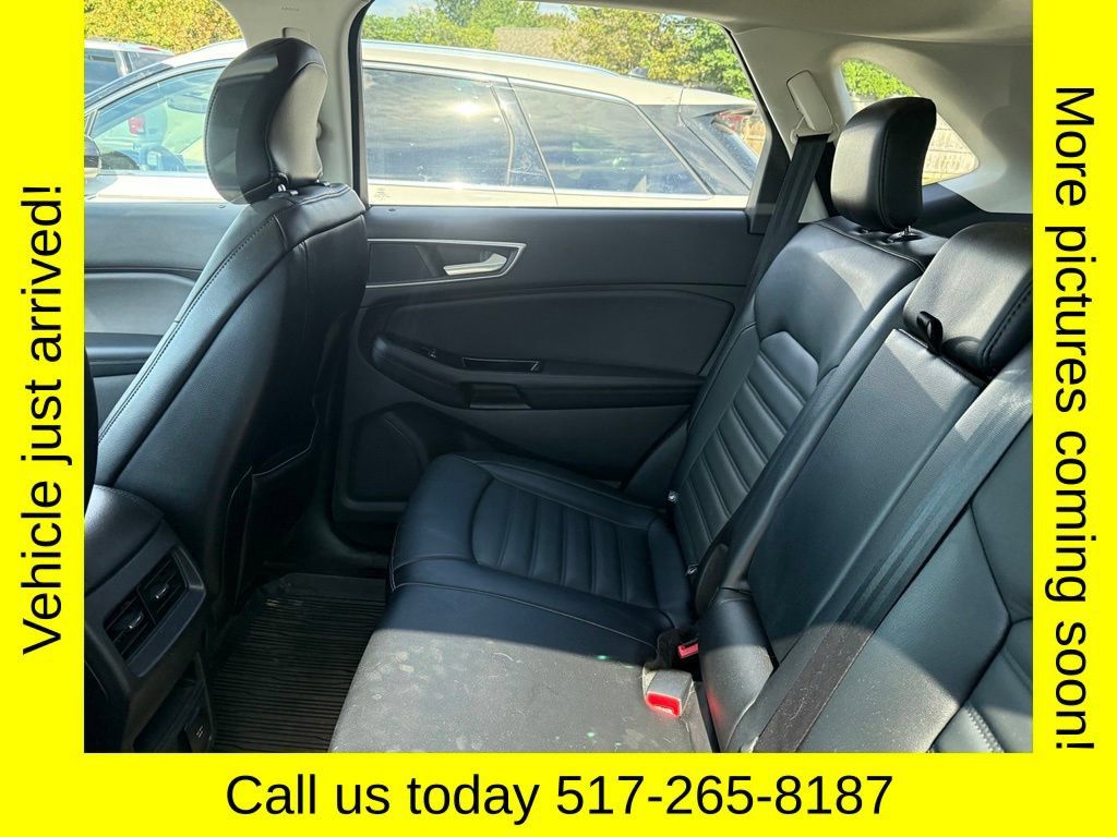 Used 2018 Ford Edge SEL w/ Equipment Group 201A AWD/4WD image 4