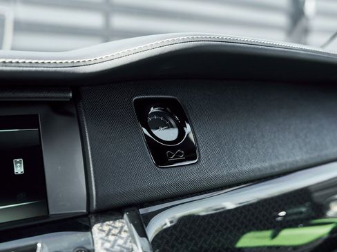 Used 2023 Rolls-Royce Cullinan Black Badge w/ Driver's Package image 81