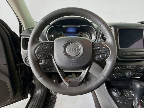 Used 2020 Jeep Cherokee Trailhawk w/ Technology Group image 11