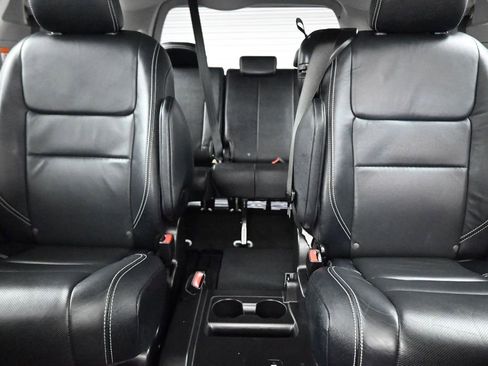 Used 2016 Toyota Sienna SE Premium w/ Protection Package FWD image 31