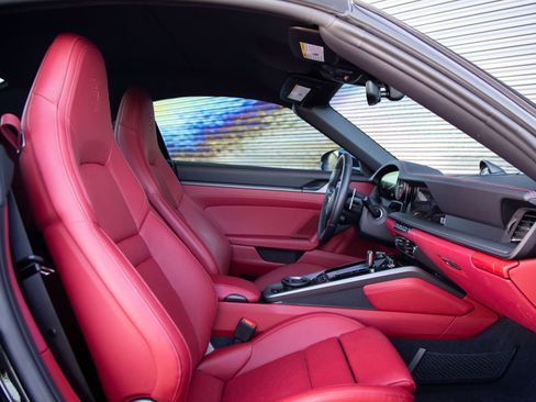 Certified 2024 Porsche 911 Carrera S RWD image 26