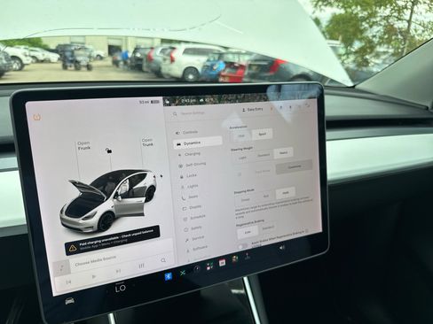 Used 2020 Tesla Model Y Long Range AWD/4WD image 10