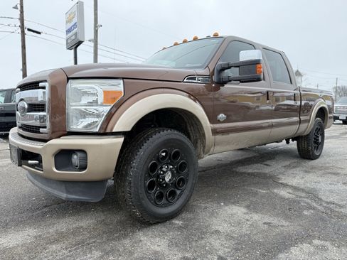 Used 2012 Ford F250 King Ranch w/ King Ranch w/Chrome Pkg image 2