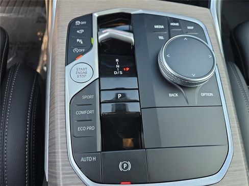 Used 2025 BMW 330i Sedan image 22