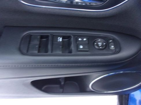 Used 2021 Honda HR-V EX image 10