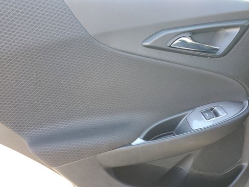 Used 2023 Chevrolet Malibu LT image 10