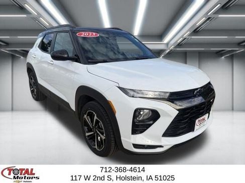 Used 2023 Chevrolet TrailBlazer RS AWD/4WD image 2