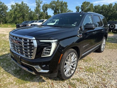 Used 2025 GMC Yukon Denali w/ Denali Reserve Package AWD/4WD image 2