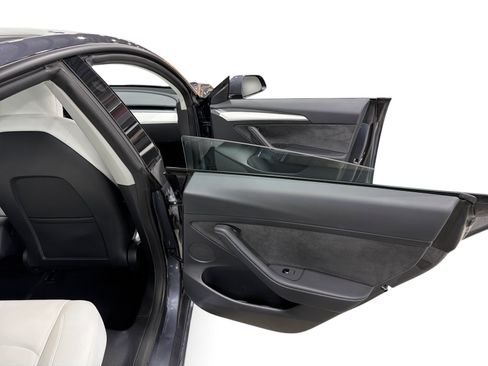 Certified 2023 Tesla Model 3 Standard Range RWD image 12