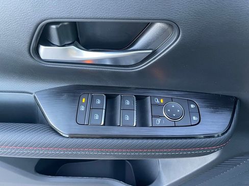 New 2026 Nissan Kicks SR image 9