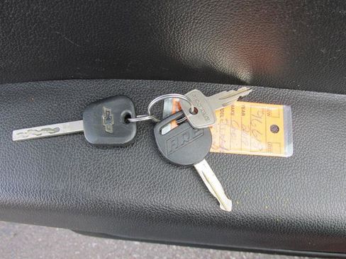 Used 2018 Chevrolet Silverado 1500 W/T w/ Trailering Package image 12