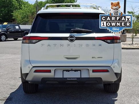 Used 2023 Nissan Pathfinder SL AWD/4WD image 8