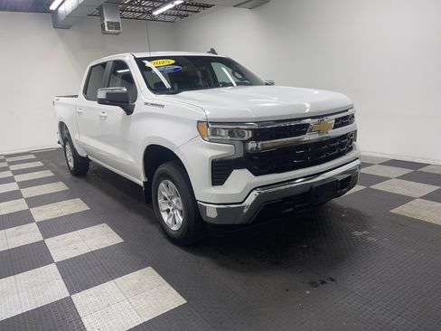 Used 2025 Chevrolet Silverado 1500 LT image 6