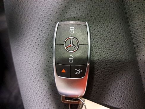 Used 2026 Mercedes-Benz GLE 350 4MATIC image 38