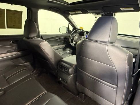 Used 2025 Honda Passport TrailSport image 46