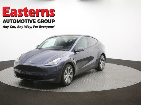 Used 2022 Tesla Model Y Long Range AWD/4WD image 54