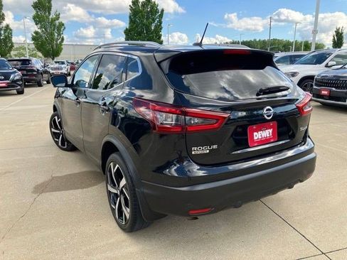 Used 2021 Nissan Rogue Sport SL w/ Premium Package AWD/4WD image 9