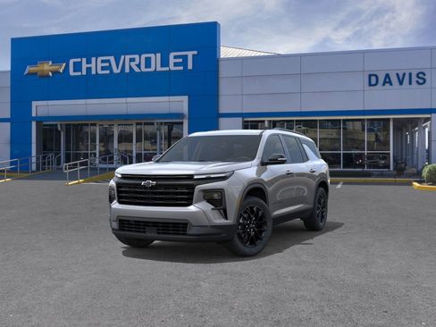 New 2026 Chevrolet Traverse LT w/ Midnight/Sport Edition image 8
