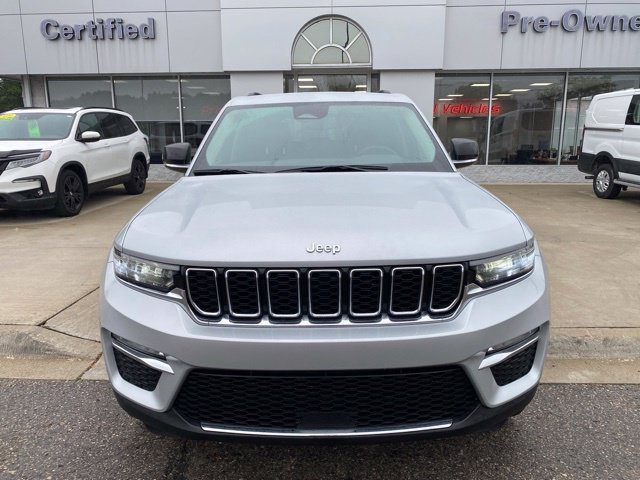 Used 2023 Jeep Grand Cherokee Limited AWD/4WD image 12