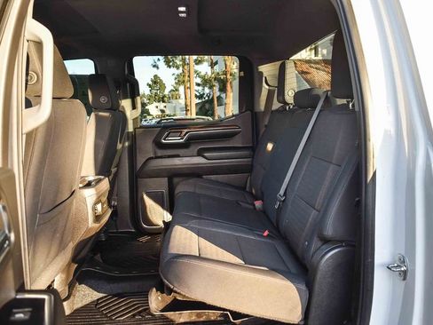 Used 2024 Chevrolet Silverado 1500 LT Trail Boss w/ Protection Package image 18