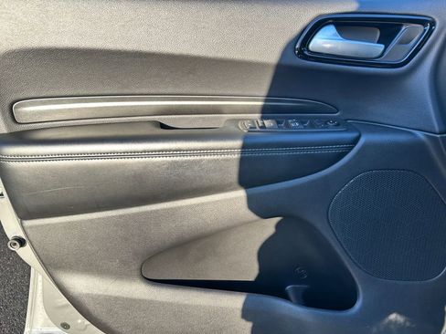 Used 2021 Dodge Durango SXT image 22
