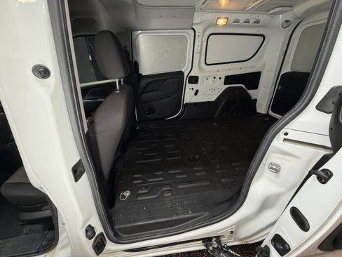 Used 2015 RAM ProMaster City Tradesman SLT FWD image 25